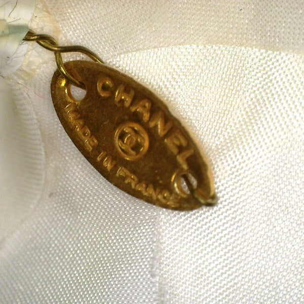 CHANEL Brooch Not specified white Brooch Camelia corsage Women Used