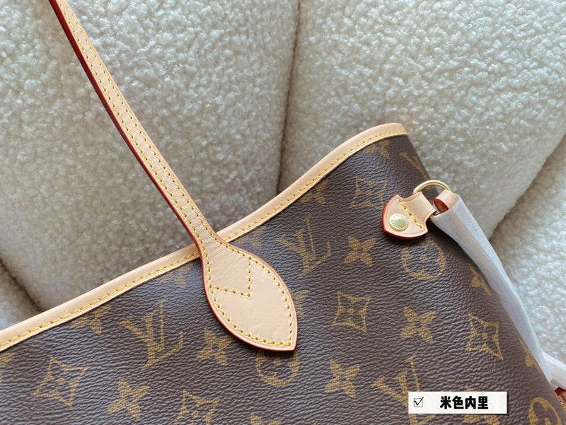 Franco Shops - Louis Vuittons - 15080