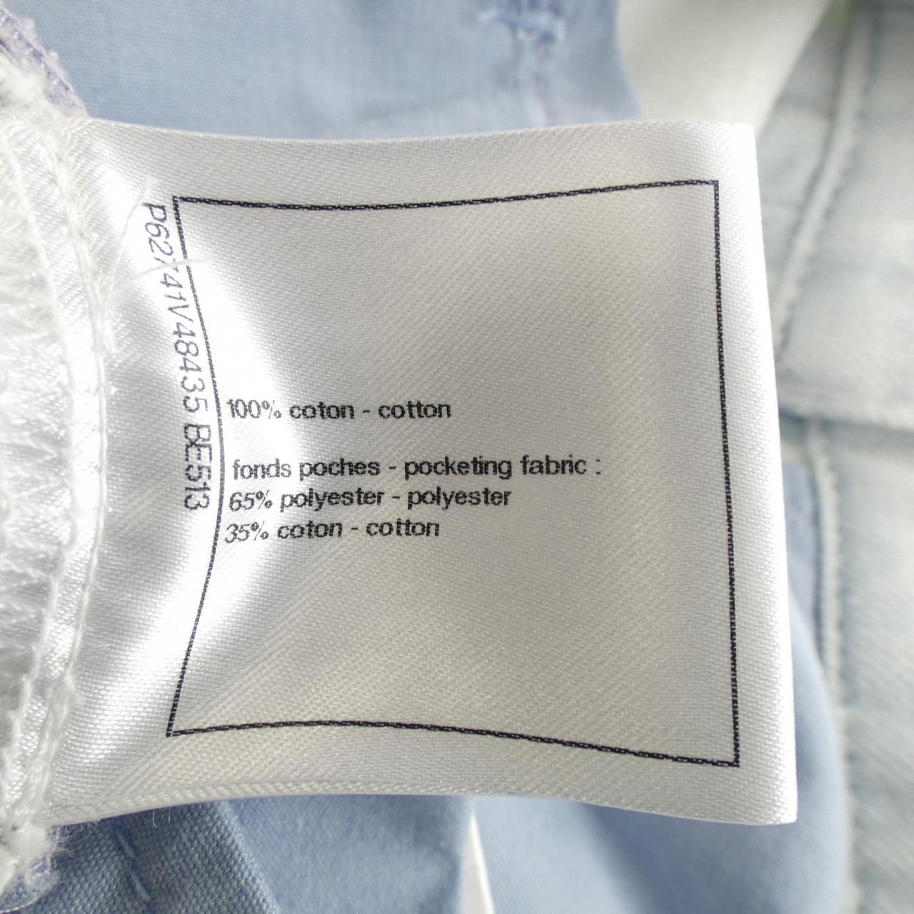 Chanel P62741V48435 Jeans