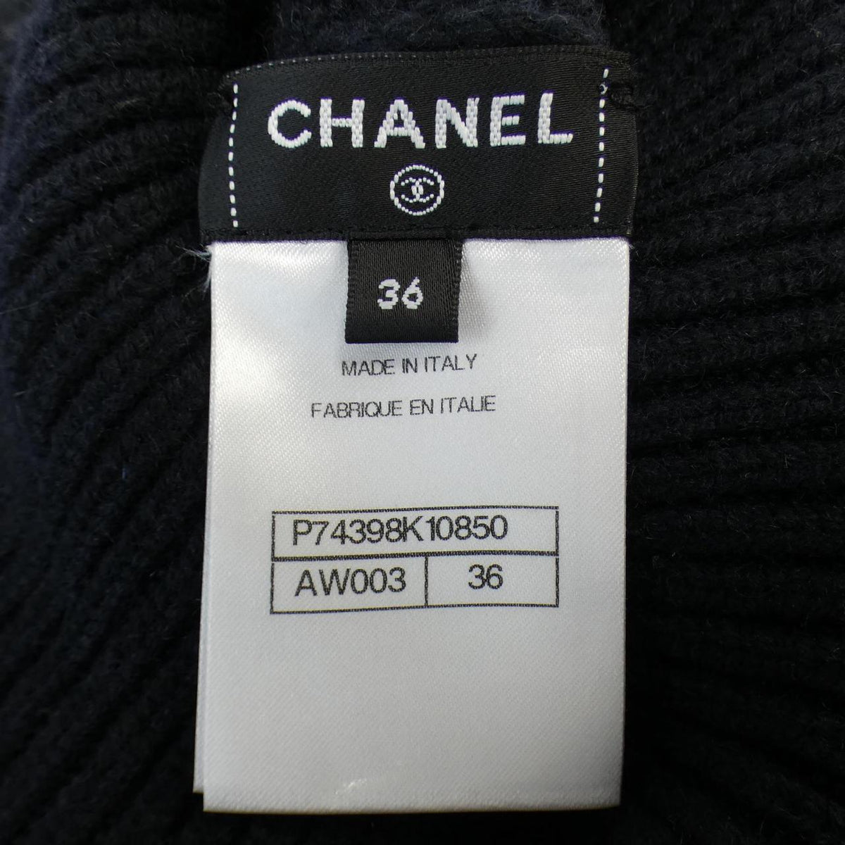 Chanel P74398K10850 Cashmere Knit