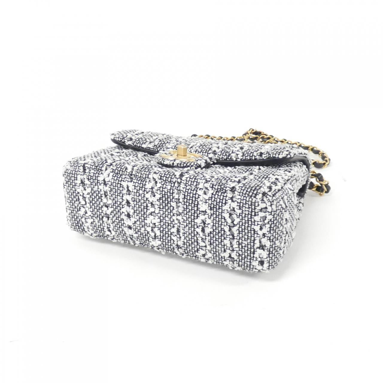 Chanel AS4384 Tweed Shoulder Bag