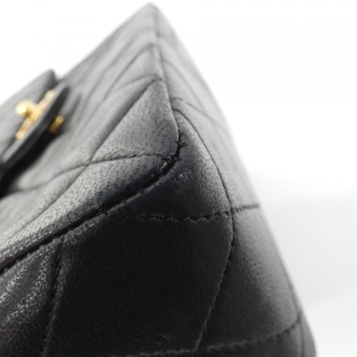 Chanel 01163 Lambskin Shoulder Bag