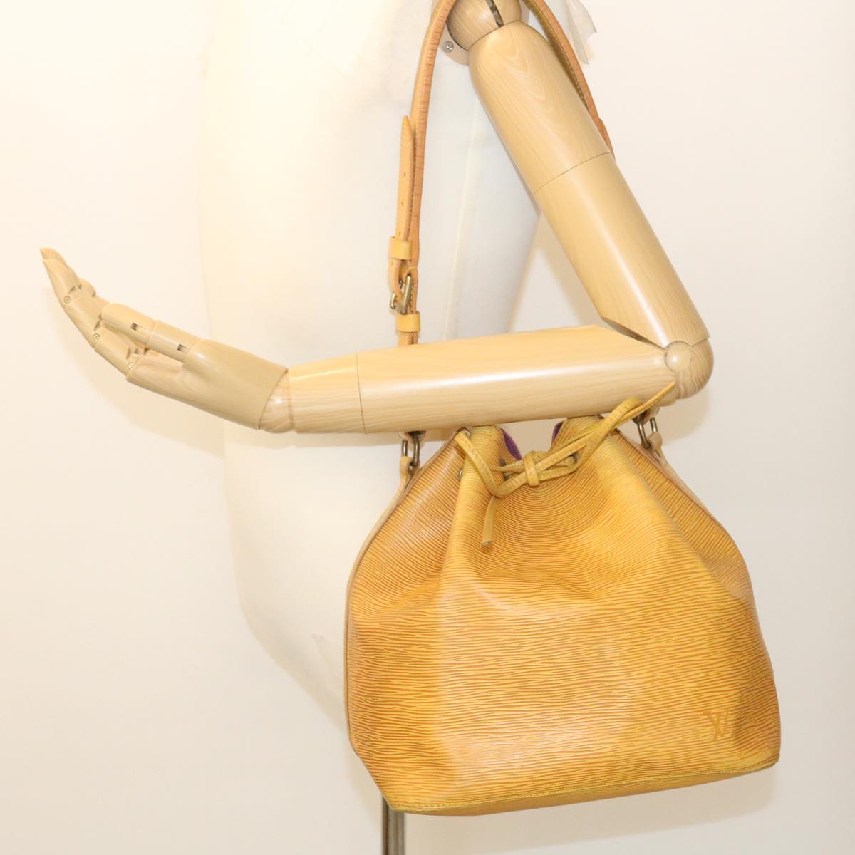 LOUIS VUITTON Epi Petit Noe Shoulder Bag Yellow M44109 LV 29298
