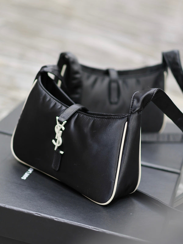 Franco Shops - Yves Saint Laurent - Bags - 165