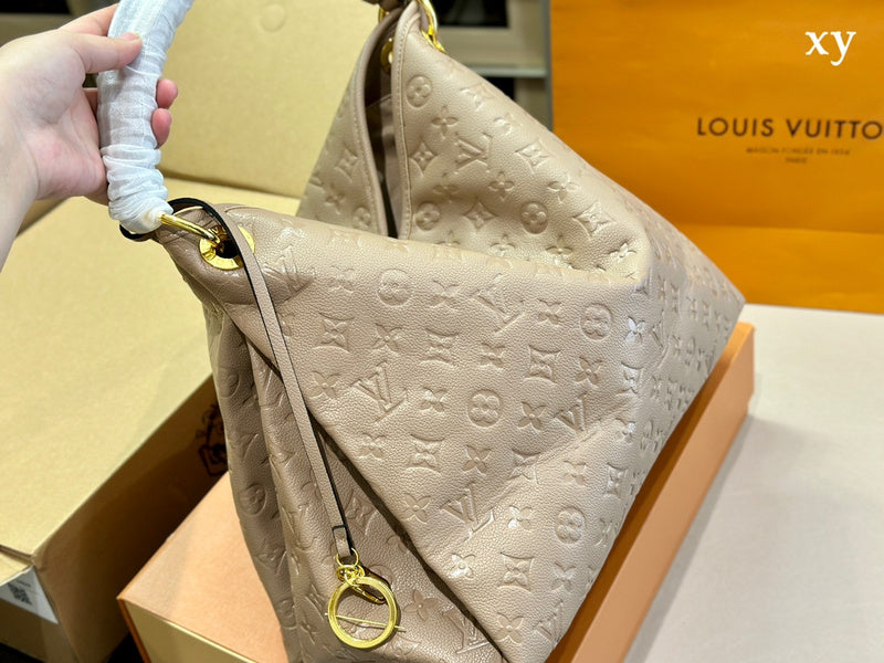 Franco Shops - Louis Vuittons - 15009
