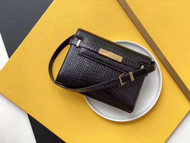 Yves Saint Laurent - Bags 140