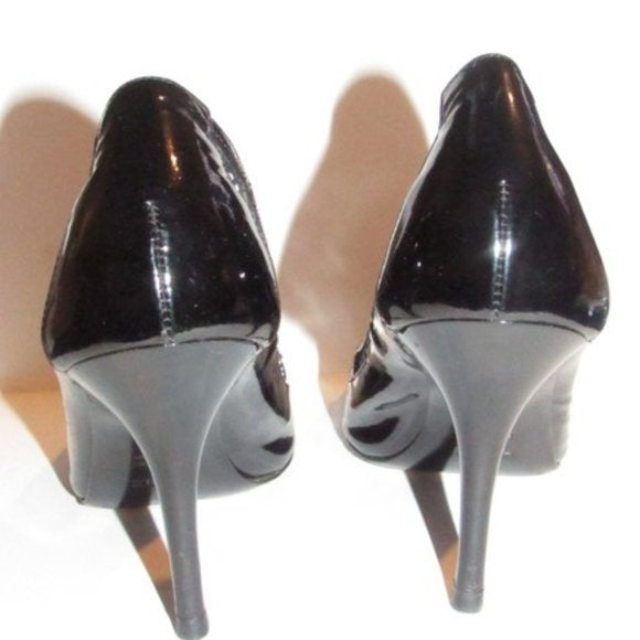 Fendi Glossy Black Leather Open Toe Pumps W Woven Mesh Trim Accents