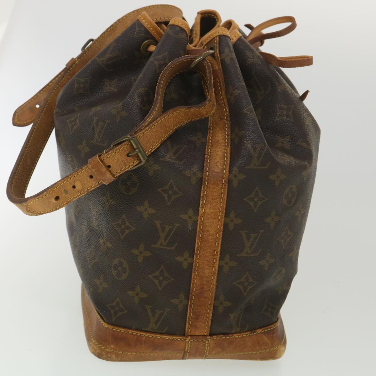 LOUIS VUITTON Monogram Noe Shoulder Bag M42224 LV 38624