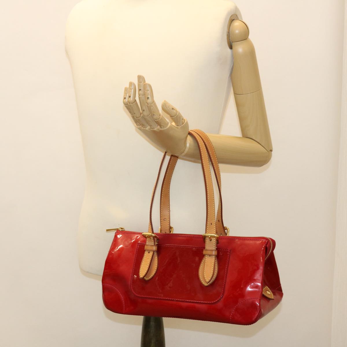 LOUIS VUITTON Monogram Vernis Rosewood Avenue Hand Bag Red M93507 LV 39586