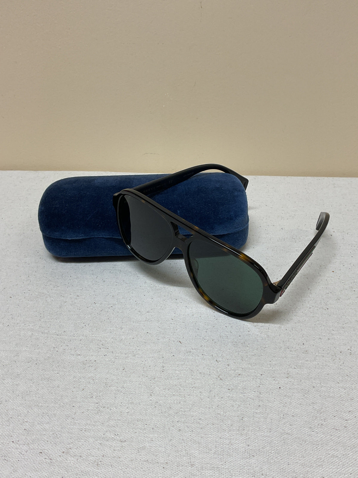 Sunglasses Luxury Designer By Gucci In Brown & Red