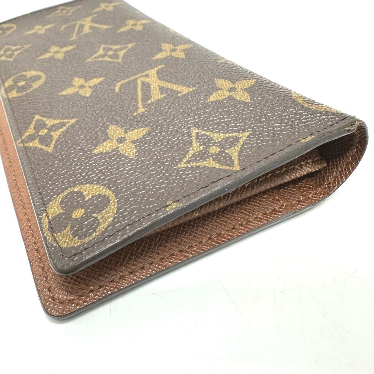 Louis Vuitton Monogram Long Wallet (Bi-Fold)