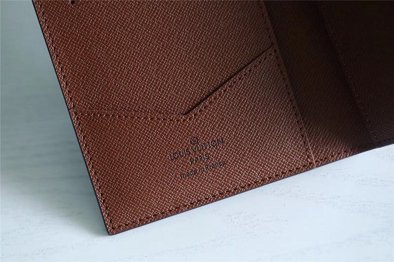Franco Shops - Louis Vuittons - 9250