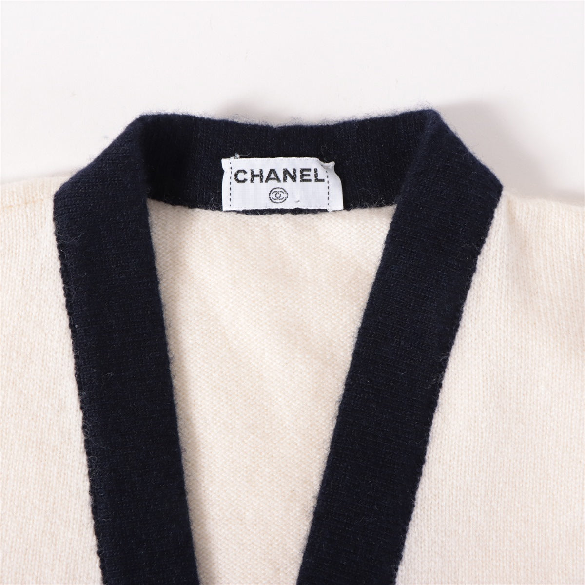 Chanel Cashmere Cardigan 3 Ivory X Navy Clover Button