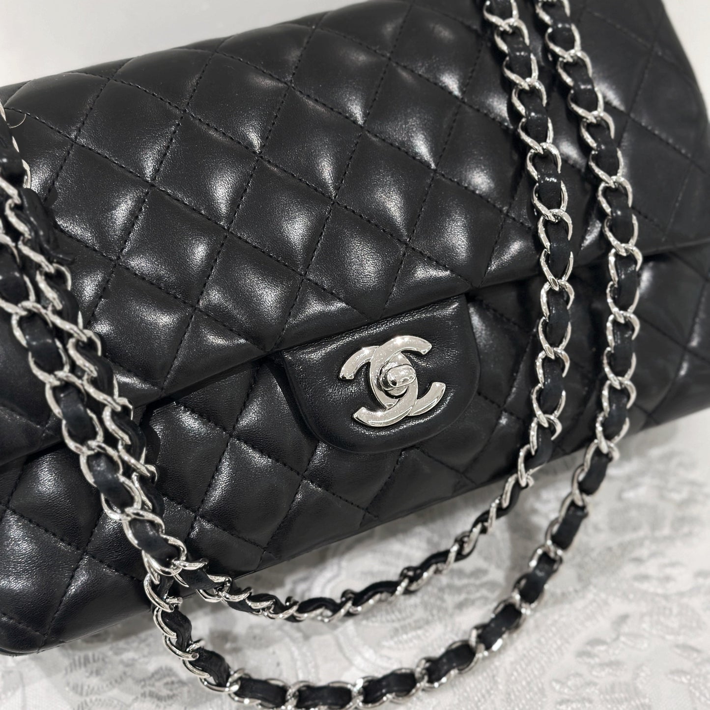 Chanel Lambskin Class Flap 25 (黑銀)