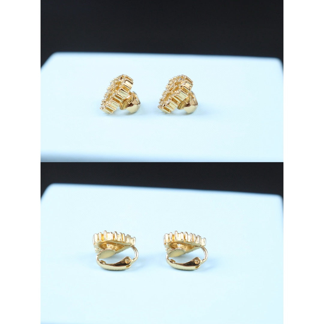 Rank A | Dior CD Rhinestone Necklace Earring Set |24080803