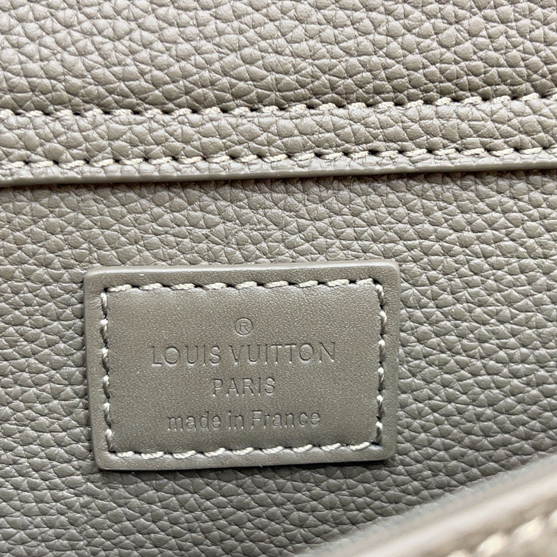 Franco Shops - Louis Vuittons - 9986