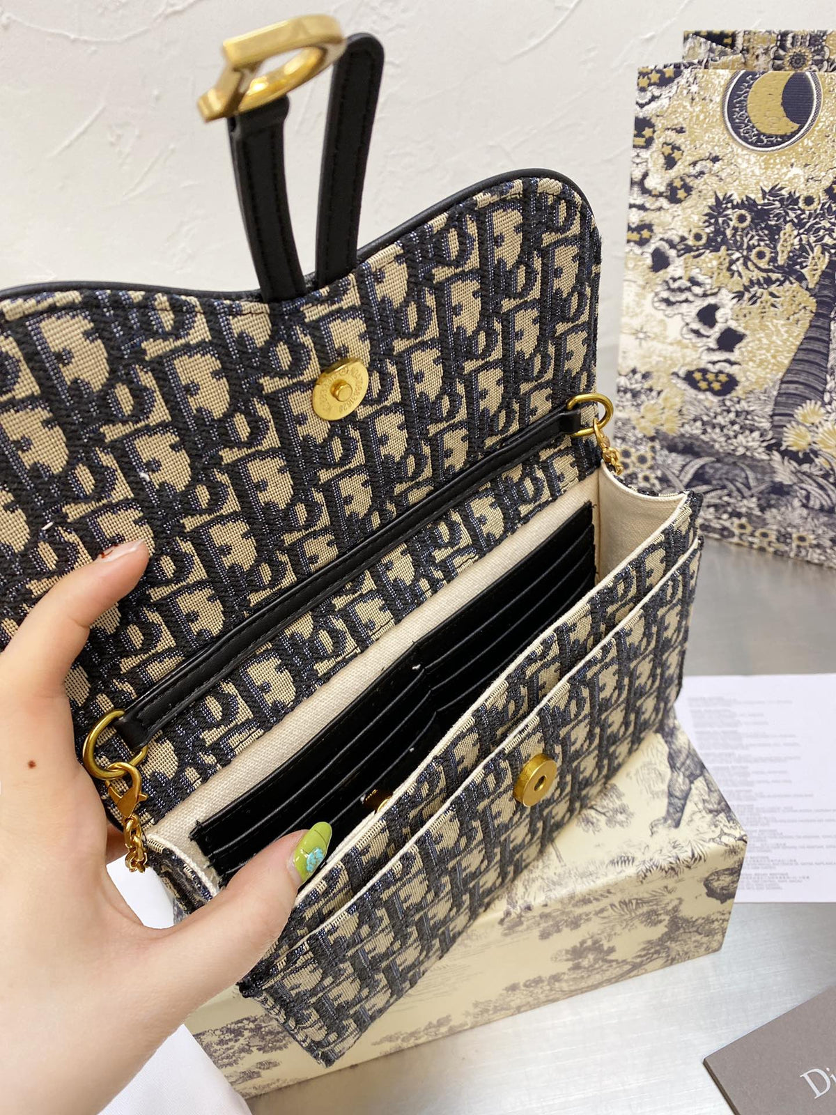 Luxury Edition Bags DIR 049