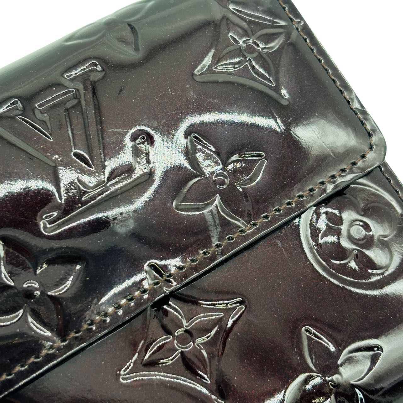 LOUIS VUITTON <br> Vernis Porte Monnaie Cult Credit Wallet