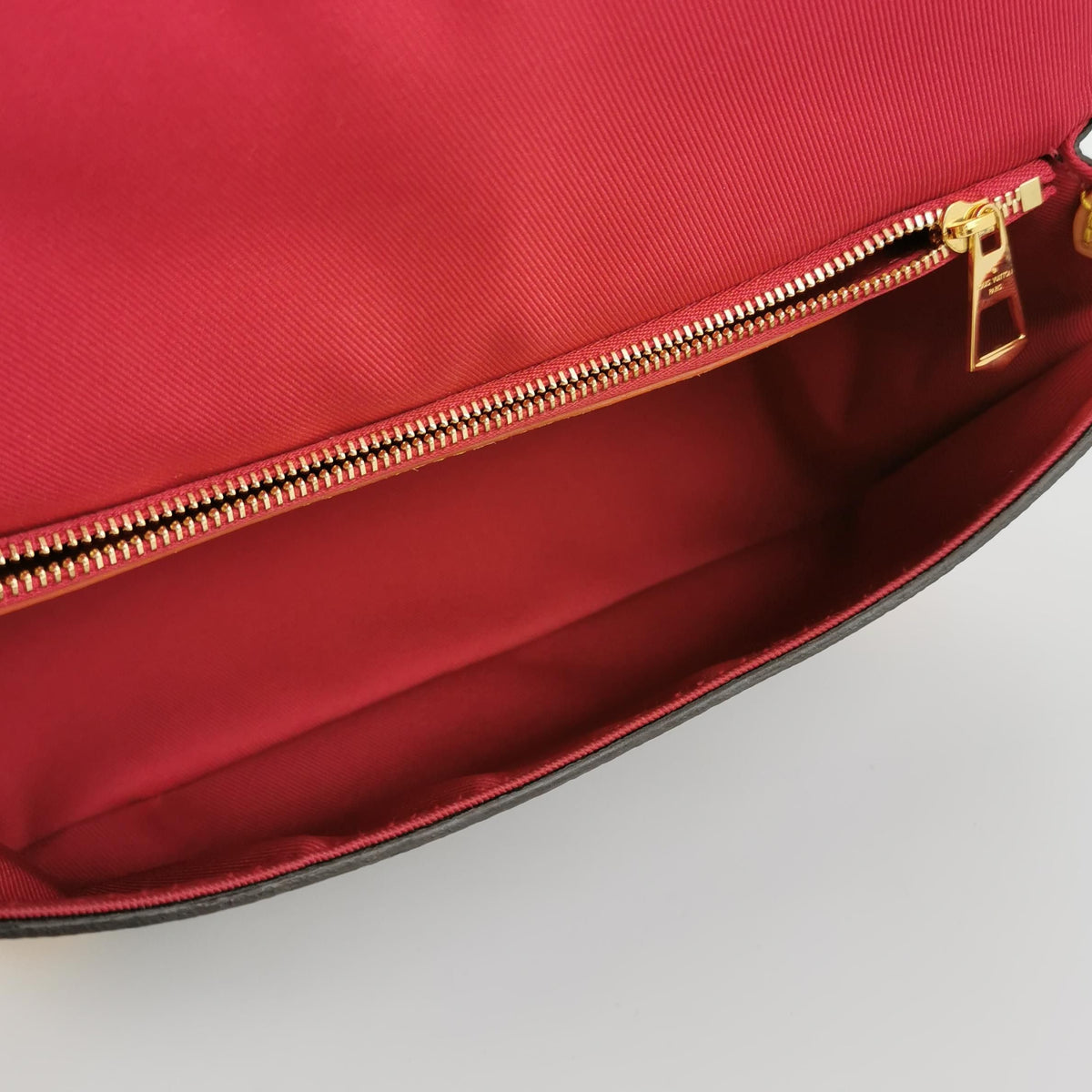 Louis Vuitton Diane Monogram Crossbody Shoulder Bag Microchip 250502781175419