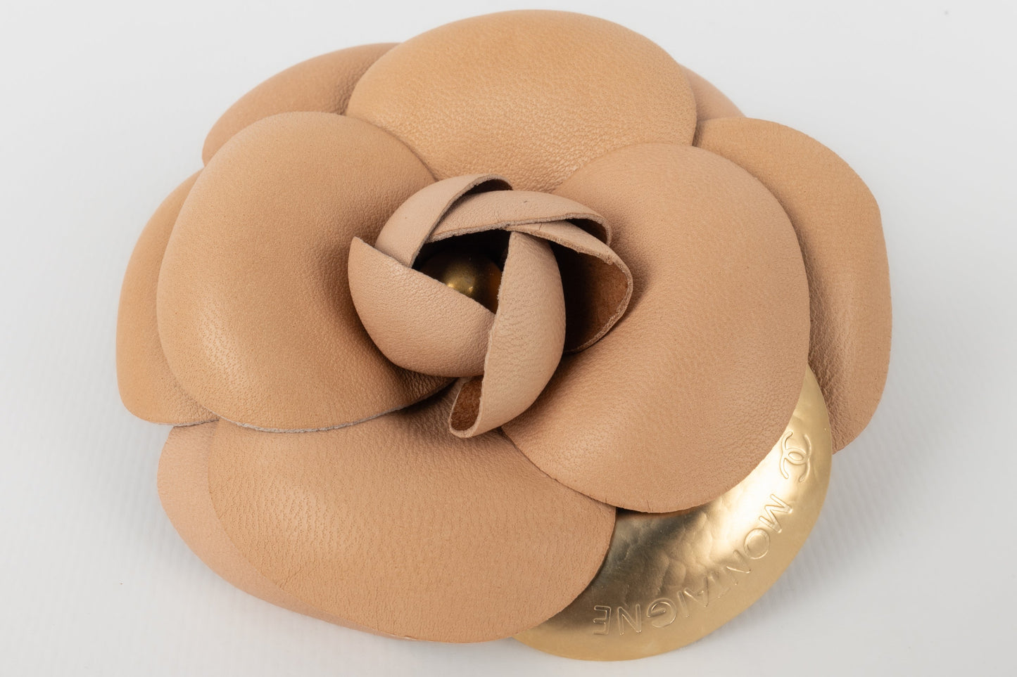 Broche Camélia Chanel