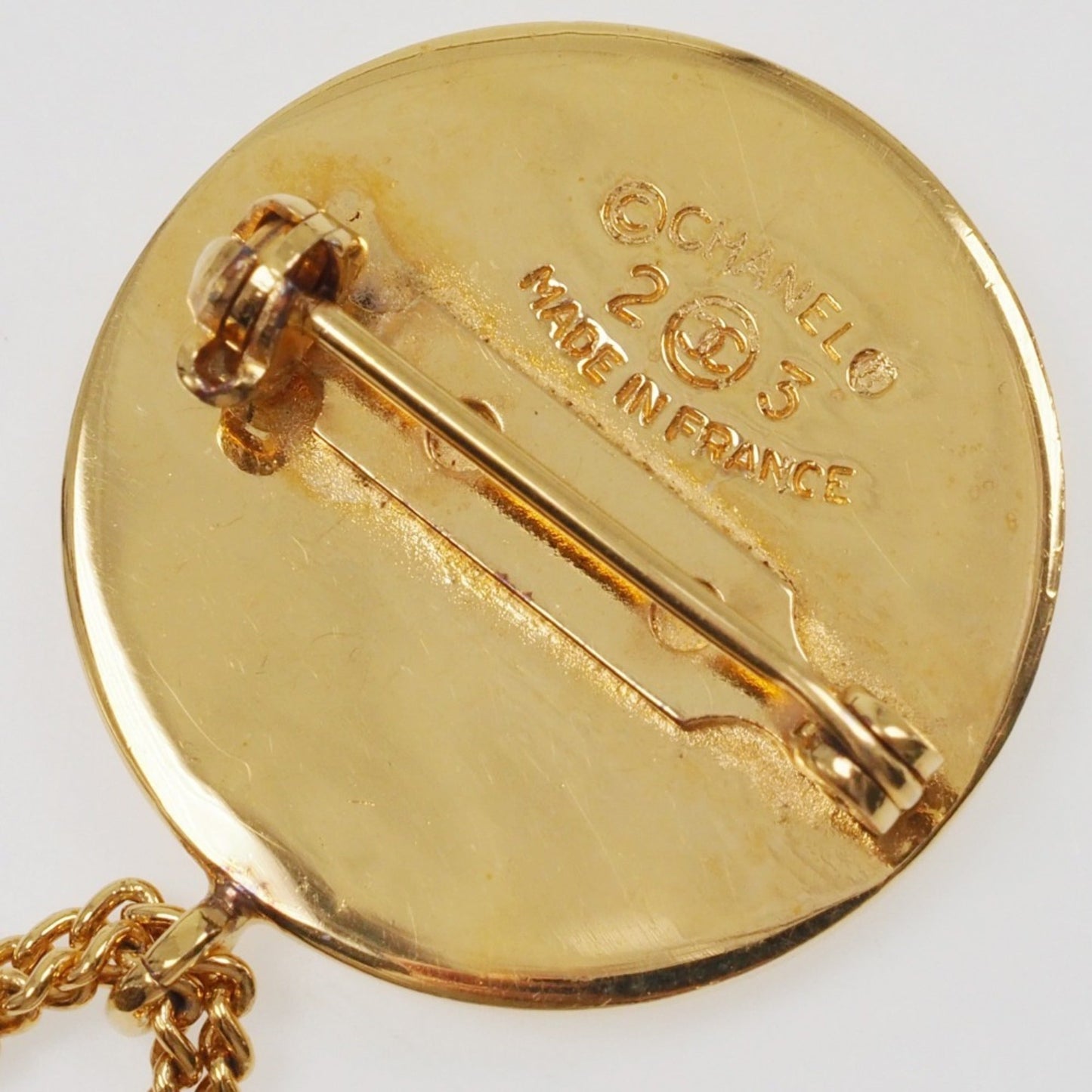 Chanel Broche