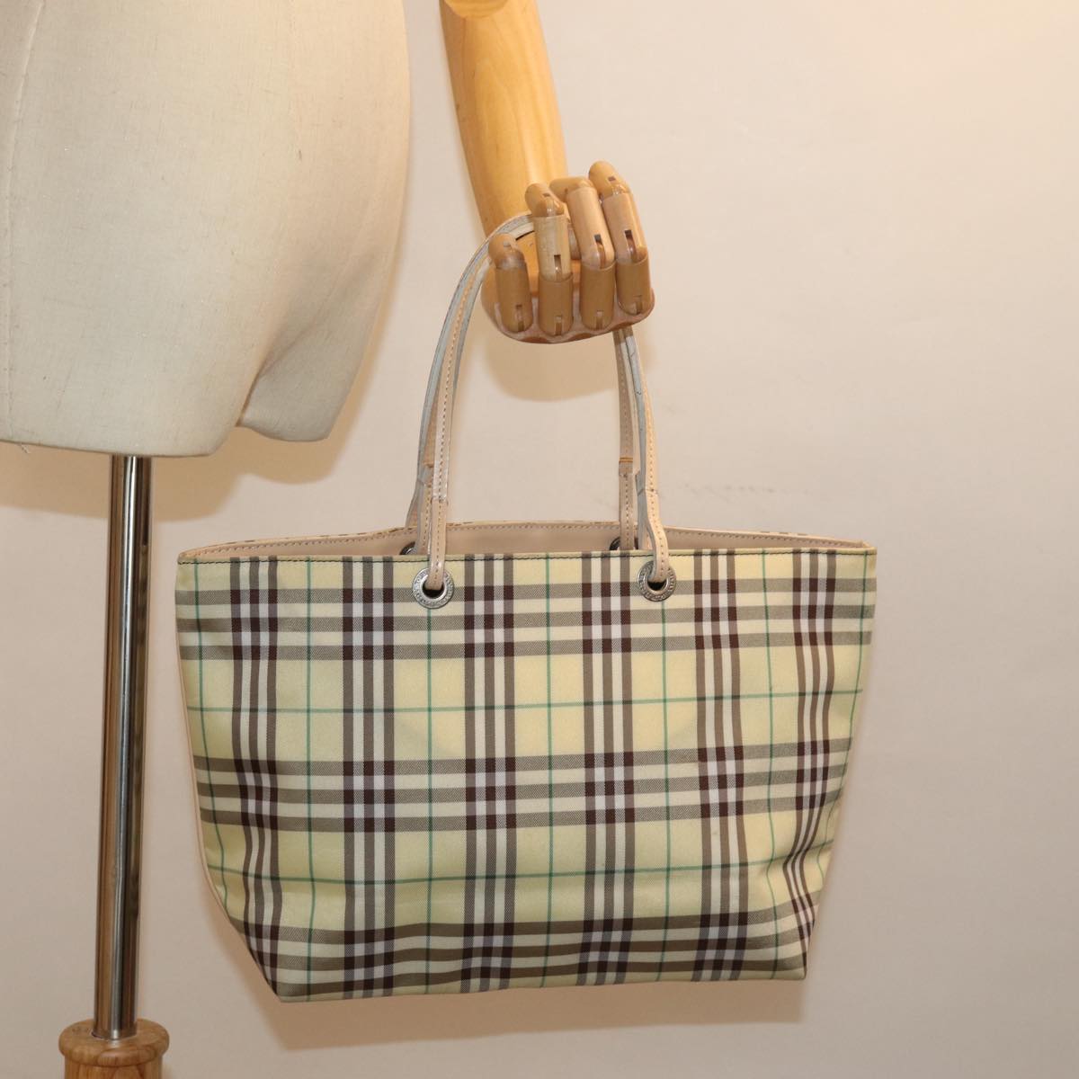 BURBERRY Nova Check Tote Bag Nylon Beige Auth 76851