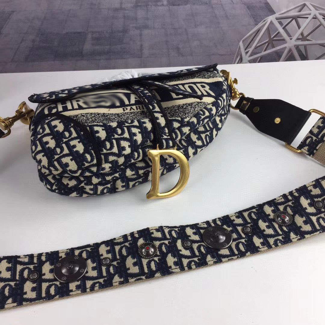 DR023 10.04x7.87x2.56 inch