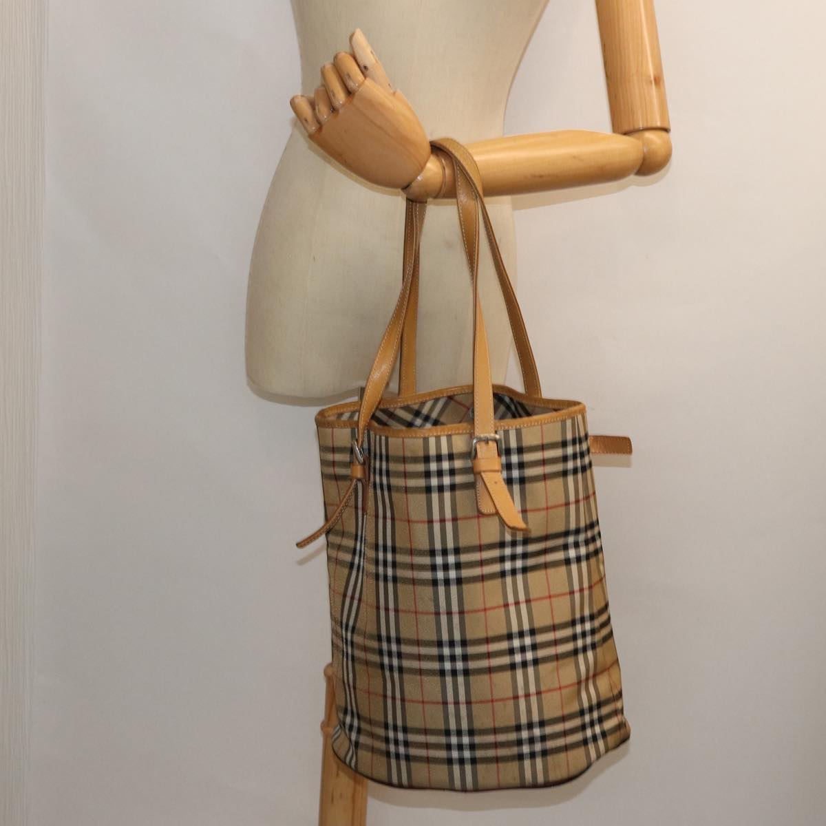 BURBERRYSs Nova Check Blue Label Shoulder Bag Canvas Beige Auth 81140