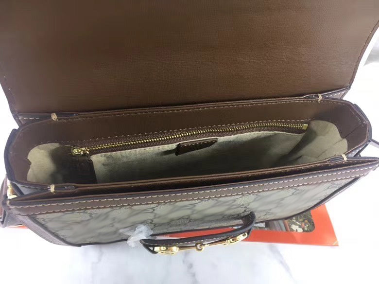 GC064 9.8x7.1x3.1