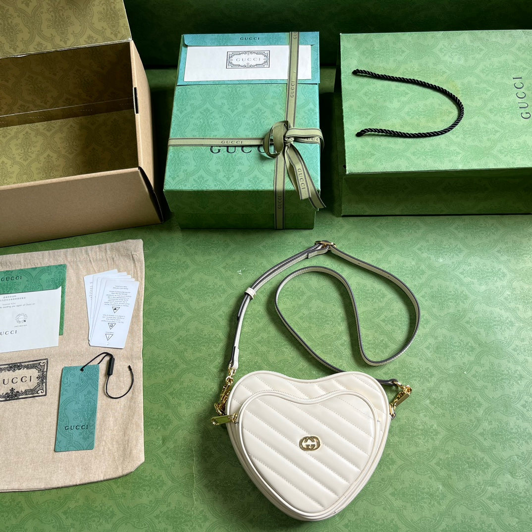 BOLSA INTERLOCKING MINI HEART 751628