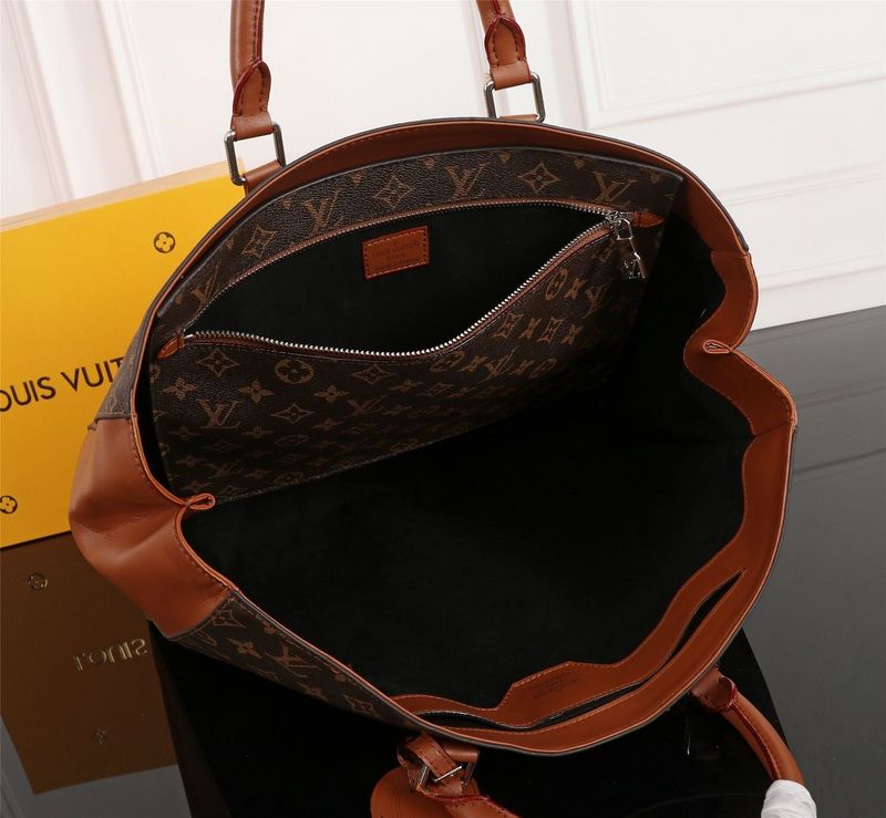 Franco Shops - Louis Vuittons - 15518