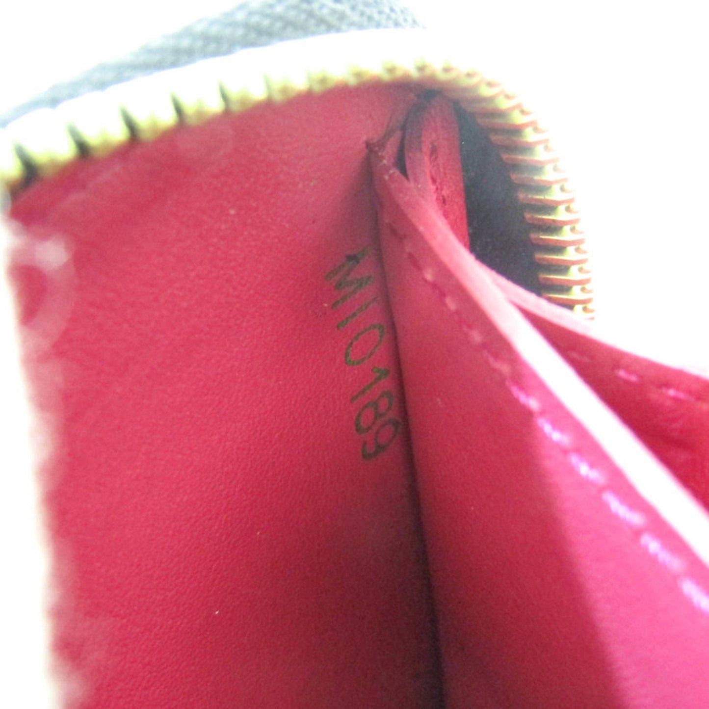 LOUIS VUITTON Comete Wallet