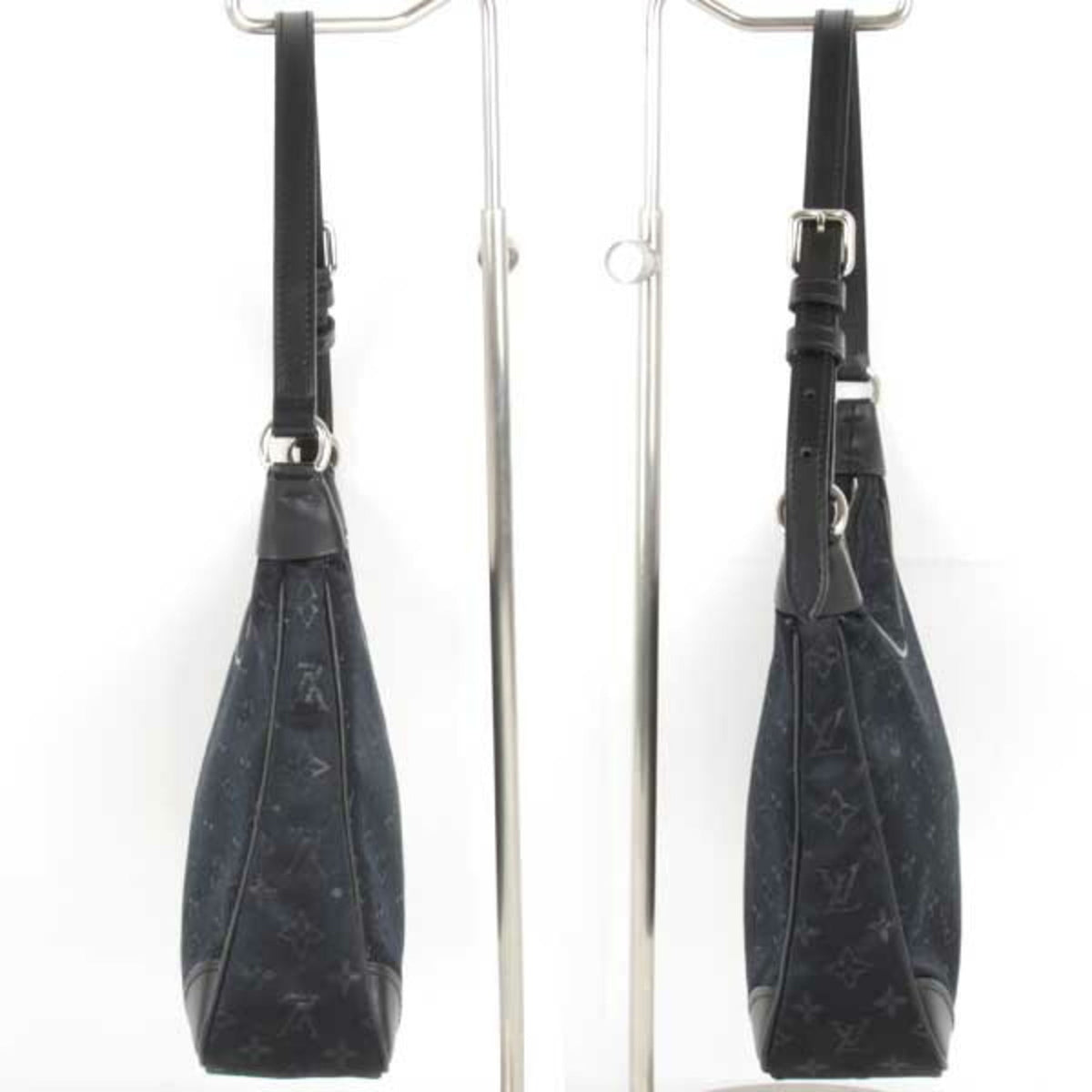 LOUIS VUITTON Boulogne Handbag