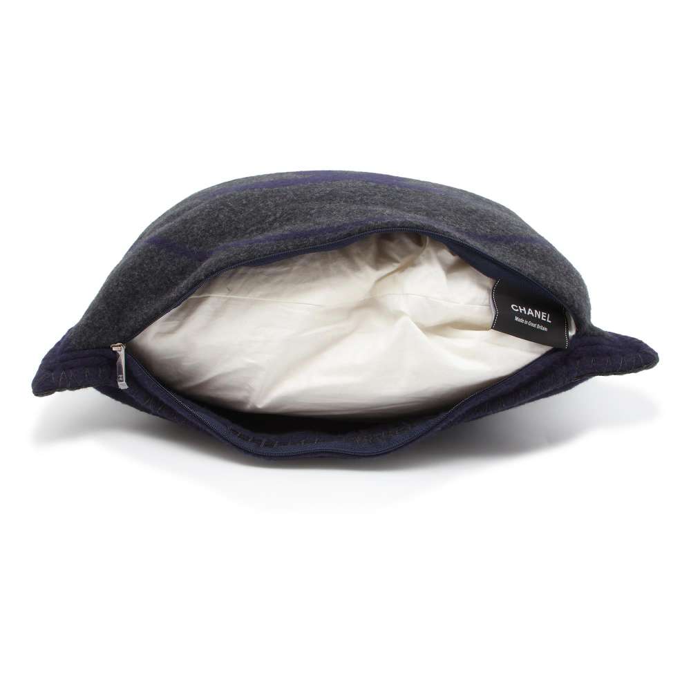 Chanel Logo/Circle Double Face Cushion Gray/Navy Wool 90% Cashmere10%