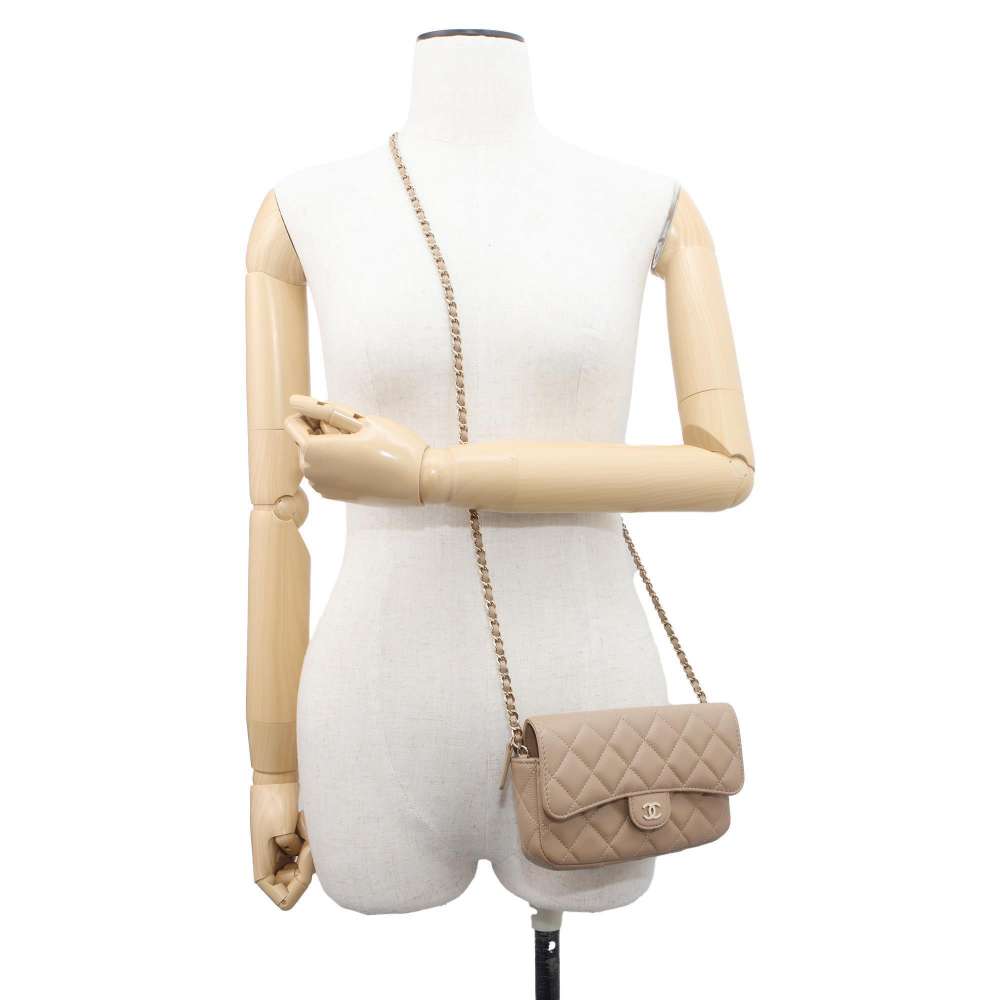 CHANEL Matelasse ChainShoulder flap phone case Ege AP2096 Caviar Leather