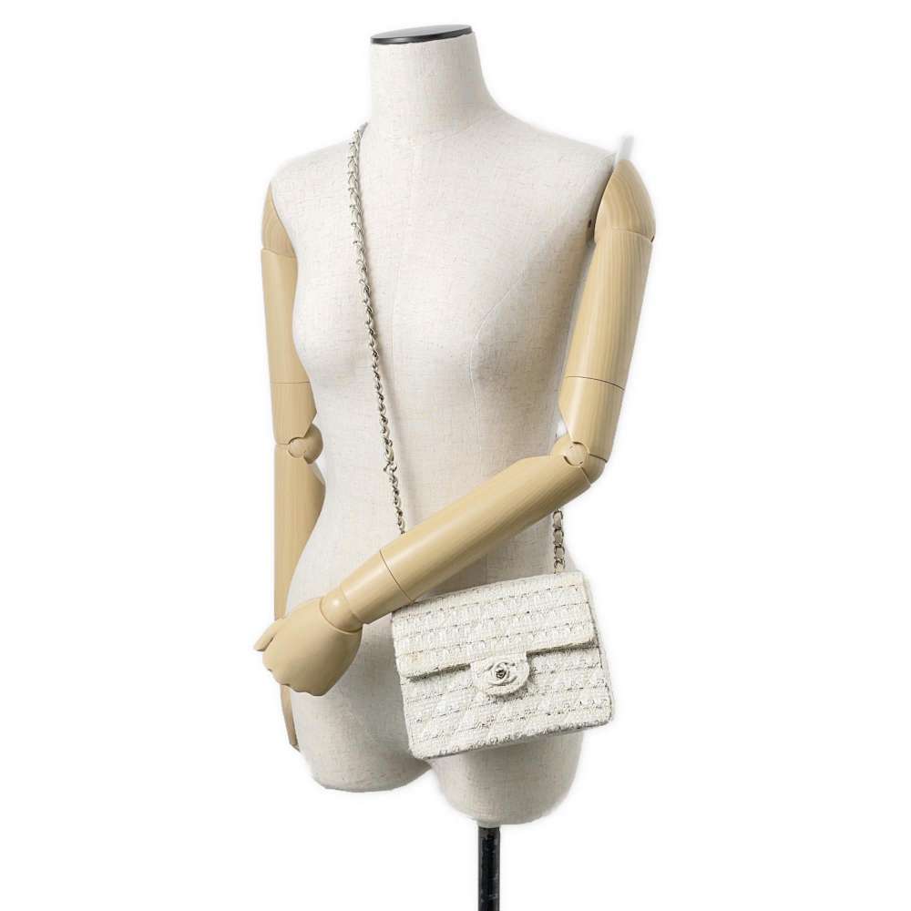 CHANEL Matelasse Single Flap ChainShoulder Bag White/Black/Blue Tweed Size Mini