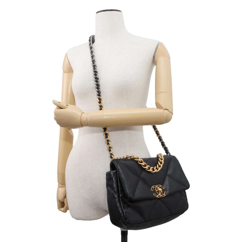 Chanel Chanel19 Matelasse ChainShoulder Bag Black AS1160 Lambskin
