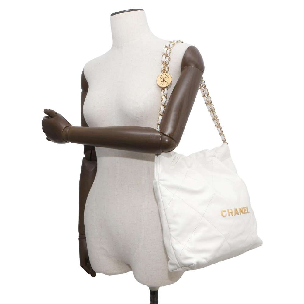 Chanel Chanel 22 Matelasse White AS3260 Shiny Calf Leather Size Small