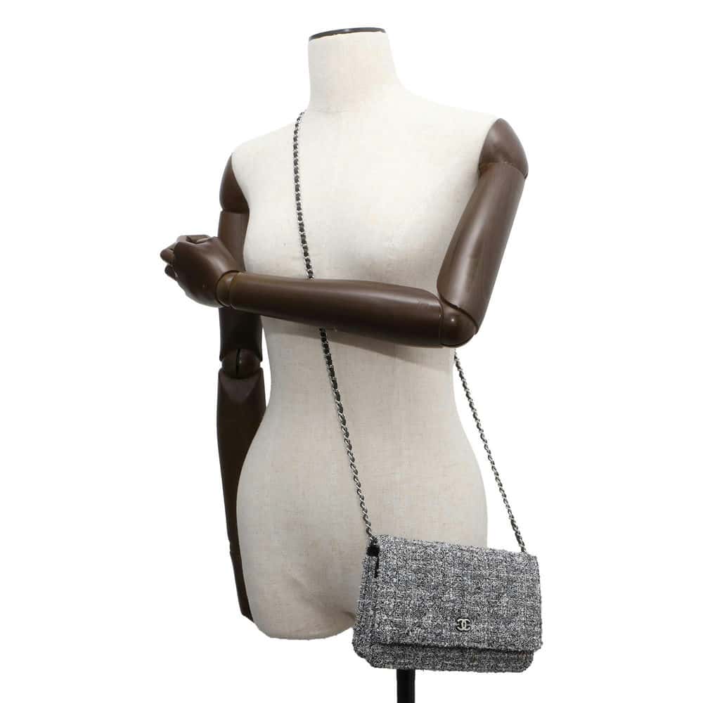 Chanel Chain wallet Black/White AP0250 Tweed