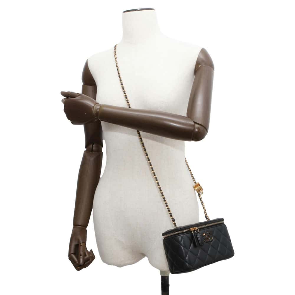 Chanel Chain Vanity Black AP3940 Lambskin