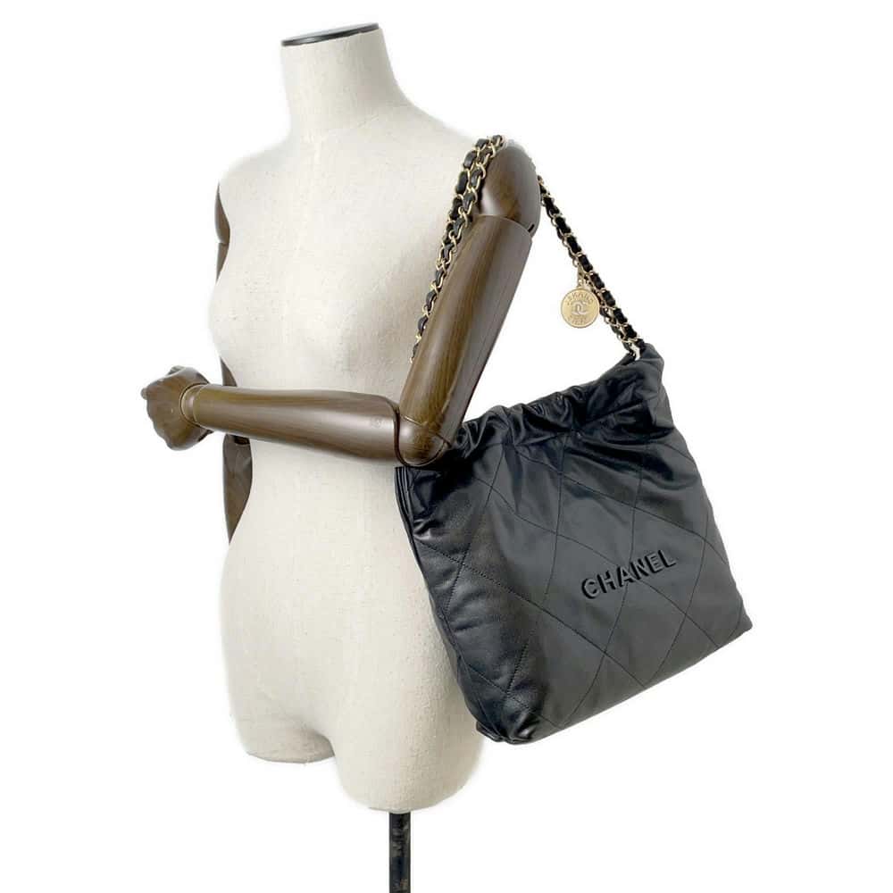 Chanel Chanel22 ChainHandBag Black AS3260 Soft Caviar Leather Size Small