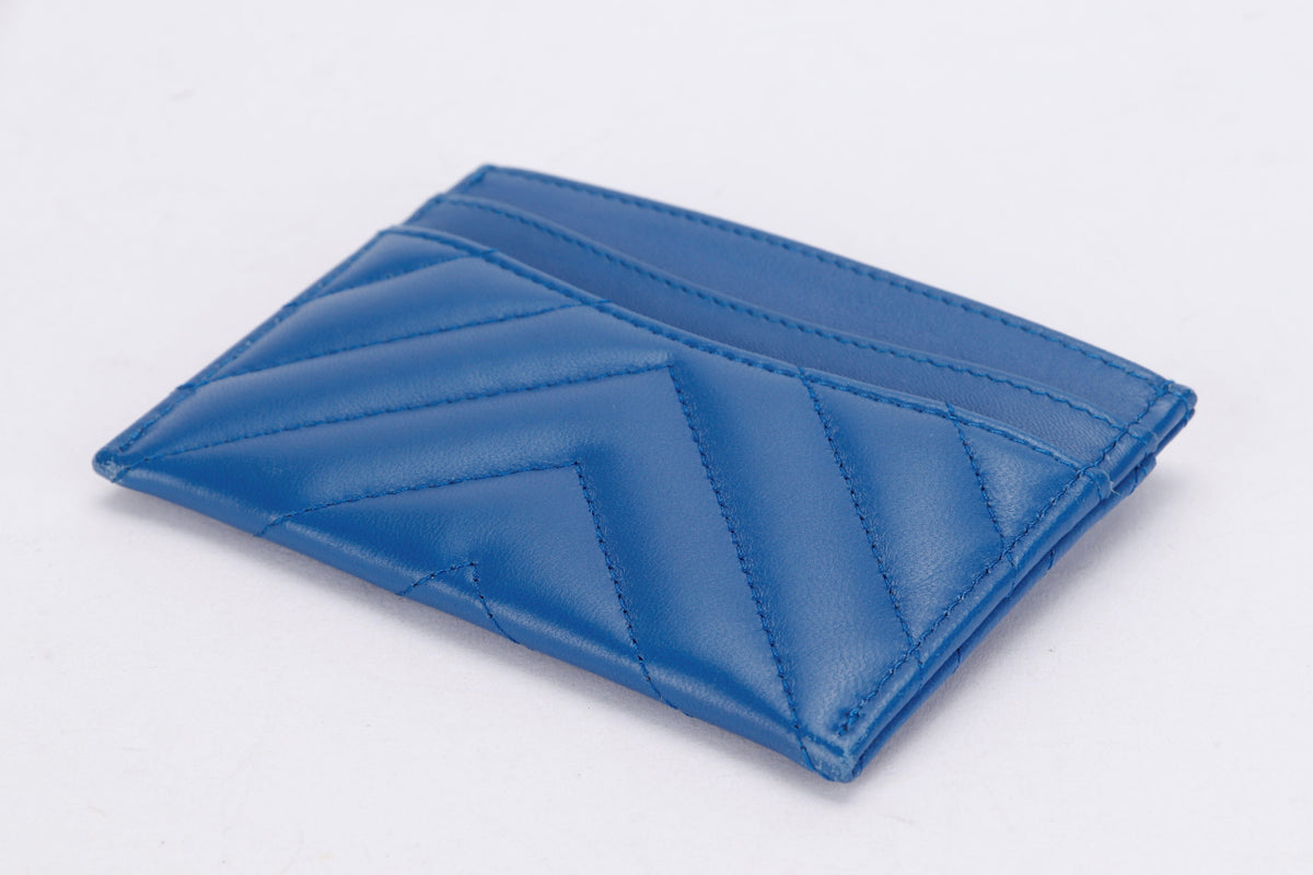 CHANEL BLUE CHEVRON LAMBSKIN HOLDER (2716xxxx), GHW, WITH , DUST COVER & BOX