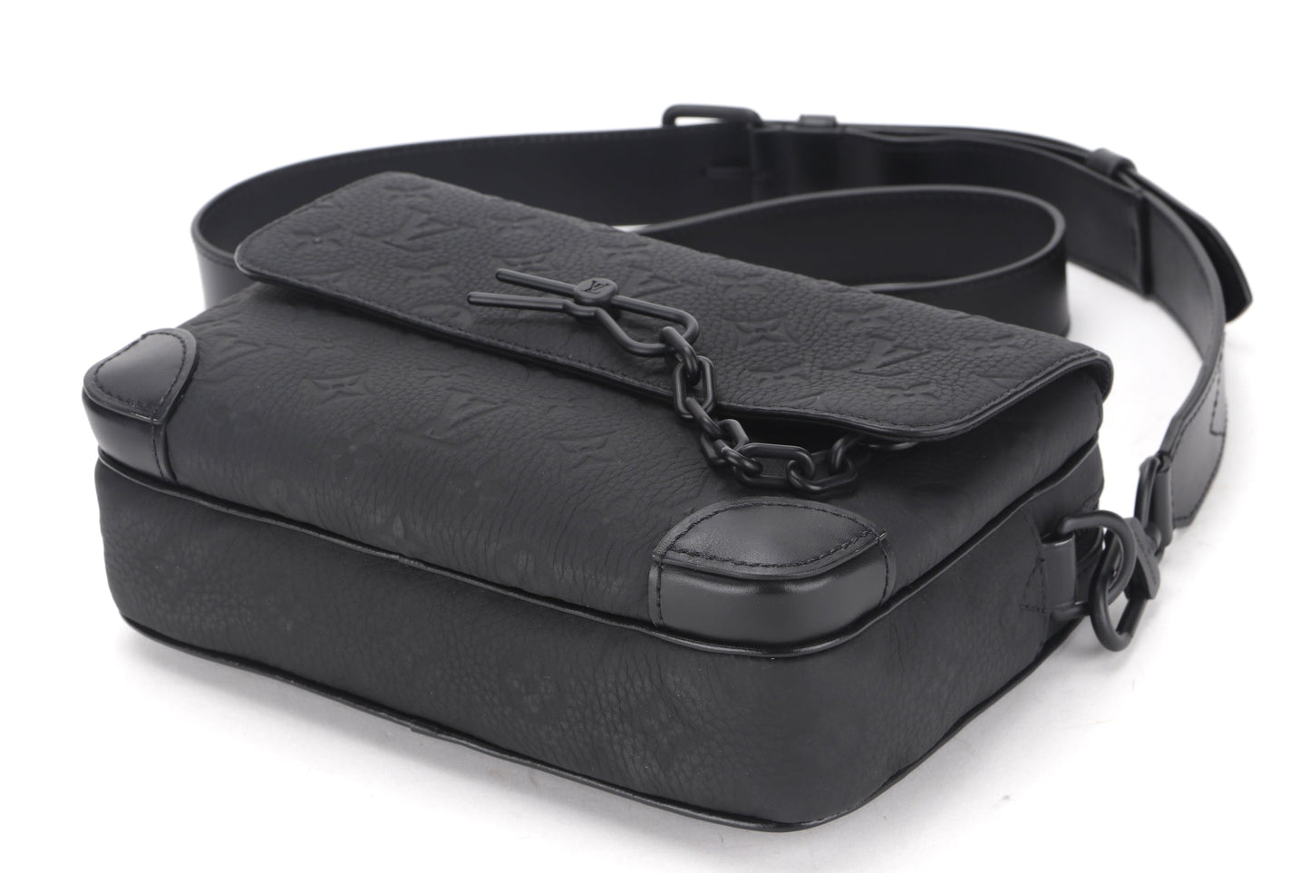 LOUIS VUITTON M23742 STEAMER MESSENGER BLACK TAURILLION MONOGRAM EMBOSSED LEATHER, WITH STRAP, DUST COVER & BOX