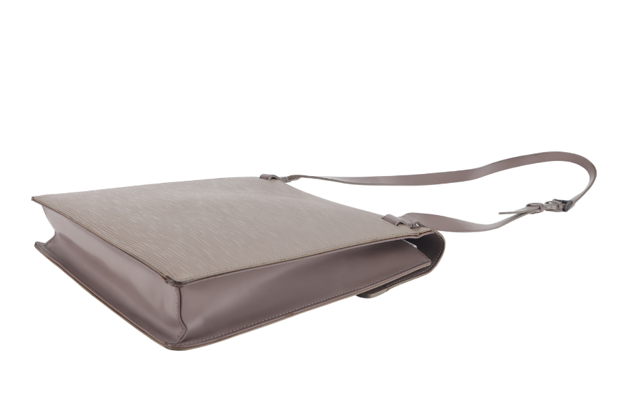 LOUIS VUITTON RAMATUELLE EPI LEATHER MESSENGER LILAC NO DUST COVER