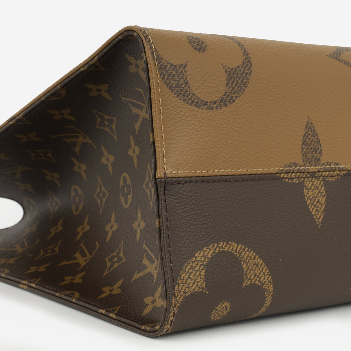 Louis Vuitton Onthego MM Tote - Monogram | Gold Hardware