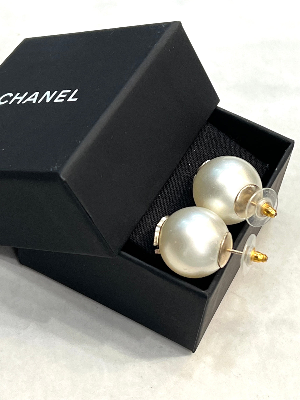 CHANEL CC FAUX PEARL EARRINGS