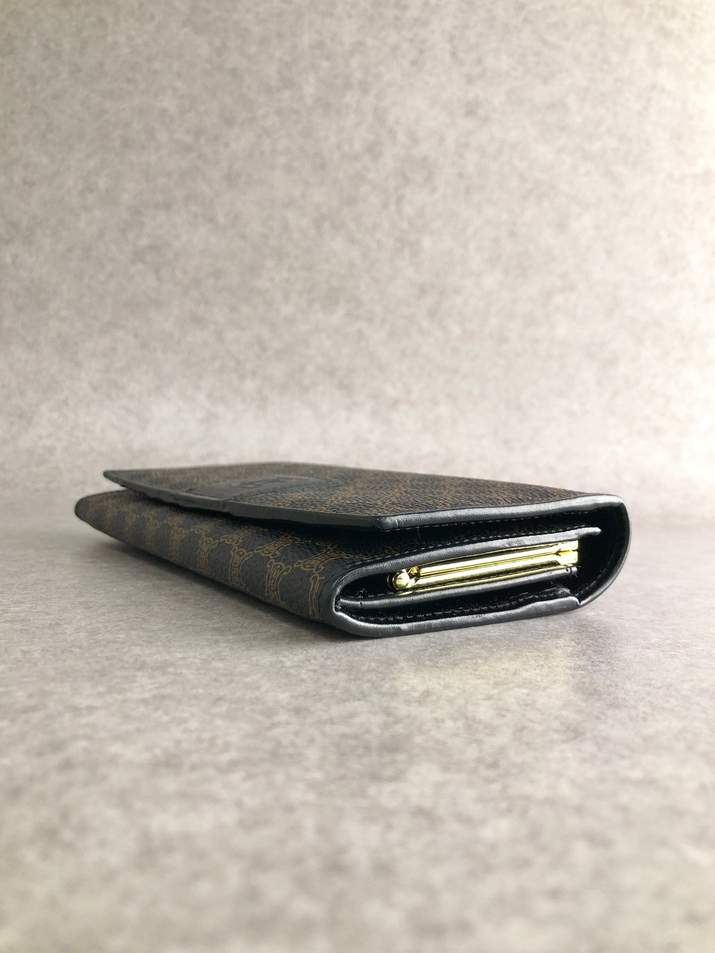 CELINE Long Wallet Black Vintage nvvpfx