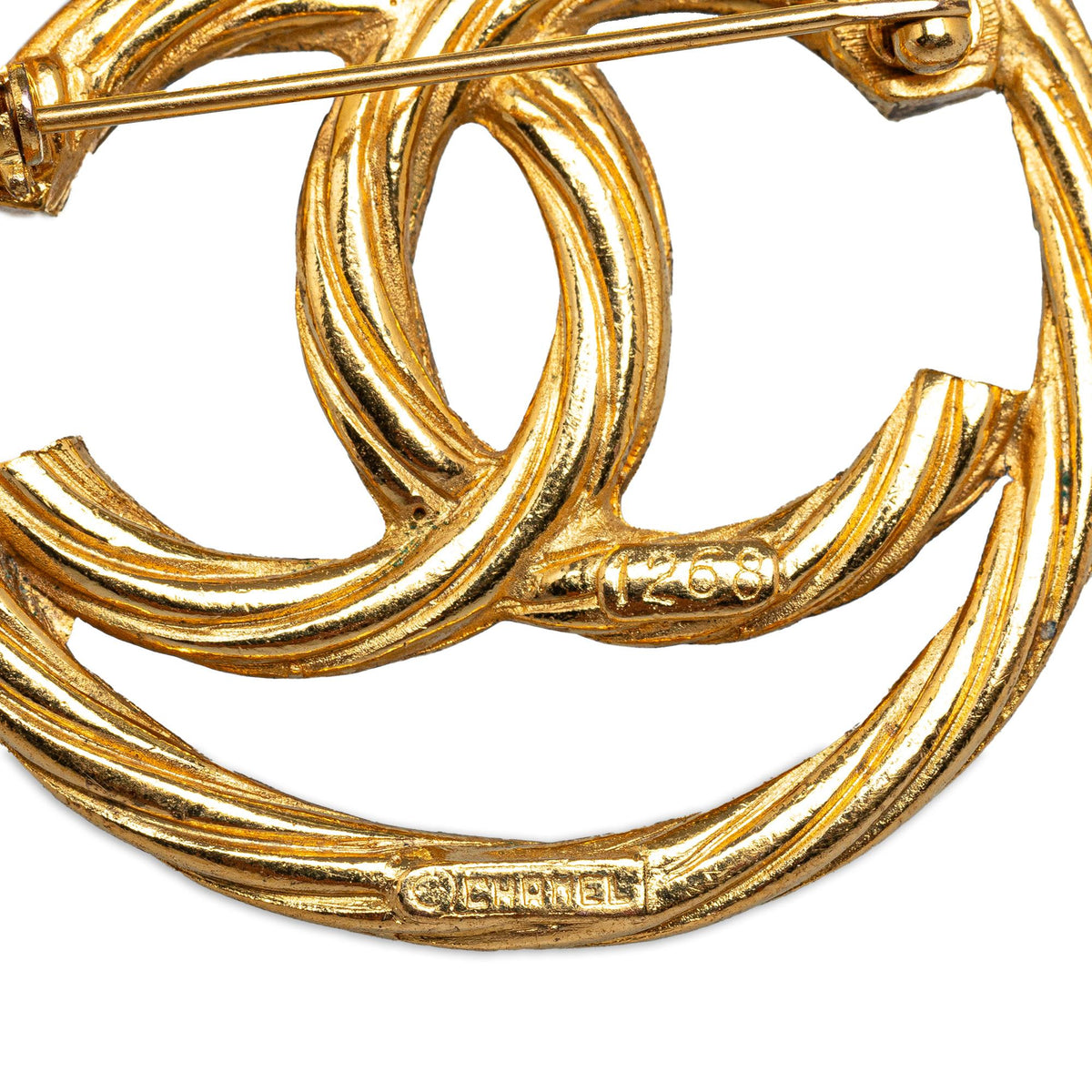 Chanel CC Brooch (SHG-OKcvQC)