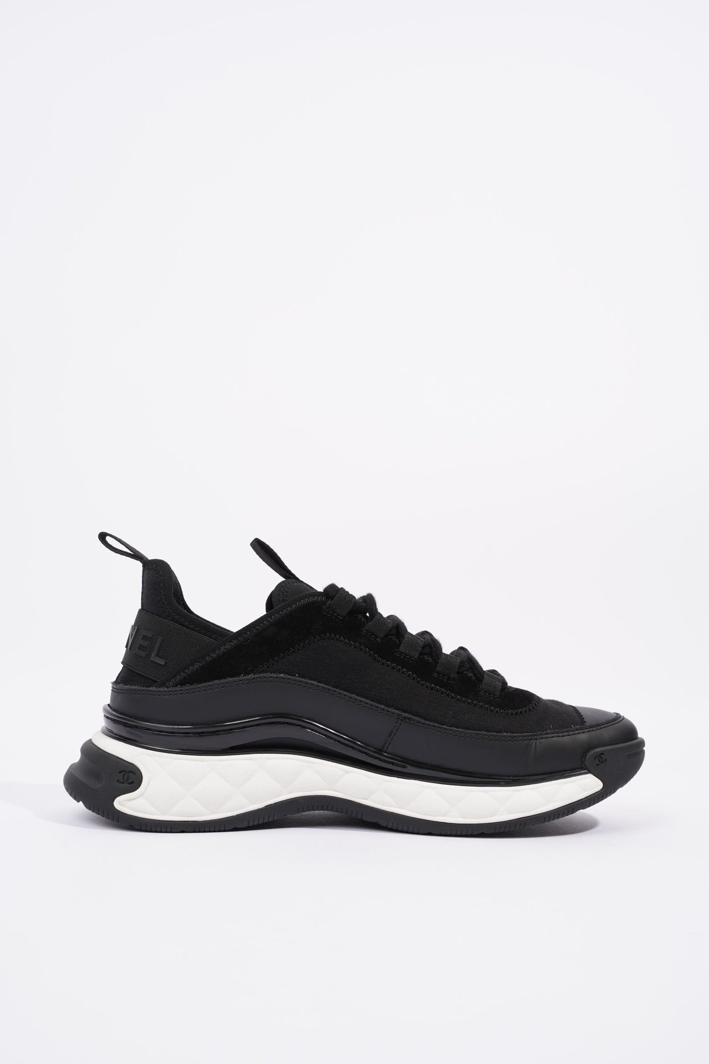 Chanel CC Logo Runners Black White EU 40 UK 7