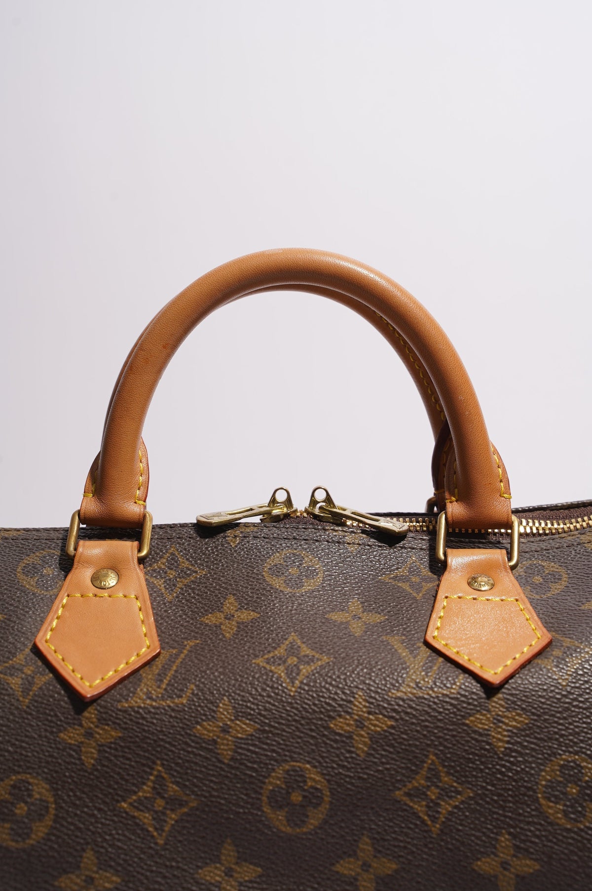 Louis Vuitton Womens Speedy Bandouliere Monogram 30